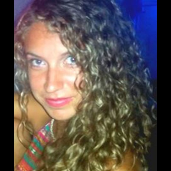 Meet your Posher, Cassandra - Picture 4 of 4